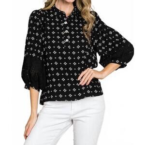 NEW CERULE bracelet sleeve with embroidered eyelet lace trim blouse in black